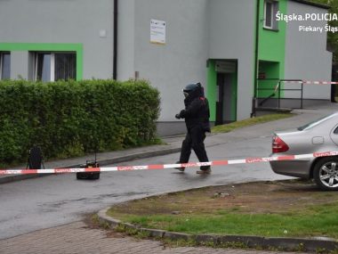 Alarm bombowy przy urzędzie pracy na ul. Popiełuszki Bomba pod samochodem