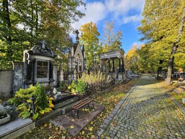 7 nekropolii podczas 2-kilometrowego spaceru w Bytomiu Cmentarz Mater Dolorosa