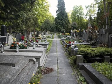Zmiany na drogach w Tychach na Wszystkich Świętych Cmentarz