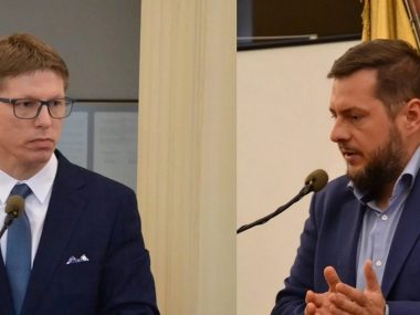 Echa sesji absolutoryjnej. Karcz rozegrał Begera Daniel beger i bartosz karcz