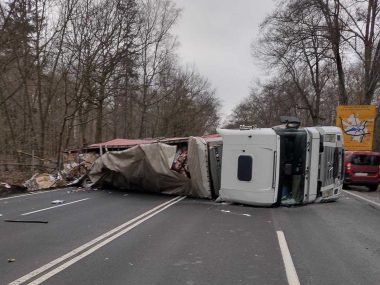 Gliwice. Wypadek na DK88. Przewrócony TIR blokuje przejazd Dk88 szymanowskiego