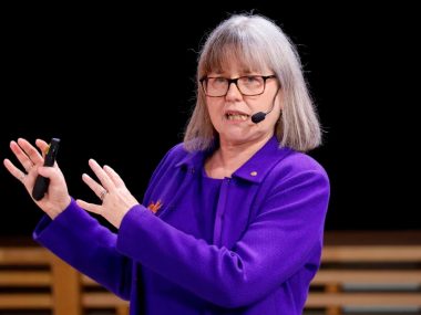 Laureatka Nagrody Nobla z fizyki przyjedzie do Katowic Donna strickland laureatka nobla z fizyki przyjedzie do Katowic
