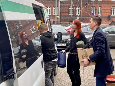 Kolejny transport darów wyruszył z Bytomia do Drohobycza Bus z darami dla Ukraińców wyruszył do Drohobycza