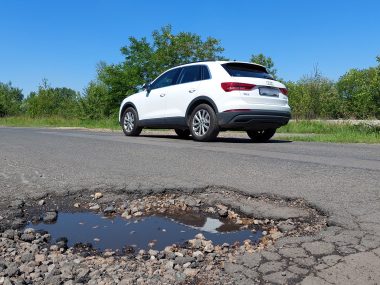 Polski Ład nie na drogi i przedszkola w Bytomiu Dziura w ulicy kilara