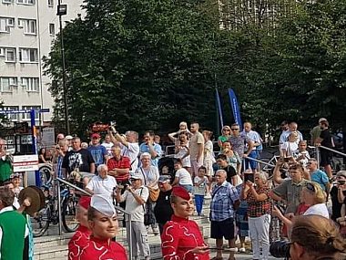 Obraził się i uciekł z domu. Pomogli strażnicy miejscy Zagubionym malcem zainteresowali się przechodnie