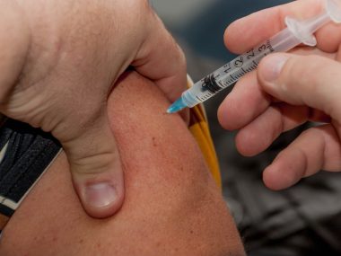Bezpłatne szczepienia przeciwko HPV dla młodzieży Szczepionka (zdjęcie ilustracyjne)