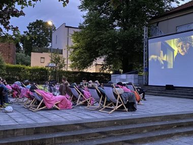 Otwarte pokazy filmowe w Tychach od 1 do 3 lipca Kino plenerowe Freelove MCK Tychy
