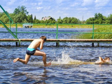 Większość kąpielisk na dniach zaczyna sezon. Oto pełna lista Kąpielisko