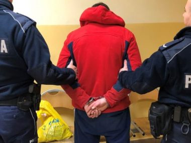 Nożownik z Kaufhausu. 18-latek chciał zadźgać kolegów. Niedoszłemu zabójcy grozi dożywocie