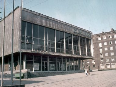 Kino Kosmos w Katowicach czyli zamach na architekturę Kino kosmos katowice archiwalne fot jurand jarecki slazag 01