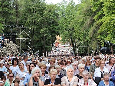 Pielgrzymka kobiet do Piekar Śląskich - lista utrudnień Kobiety pielgrzymka