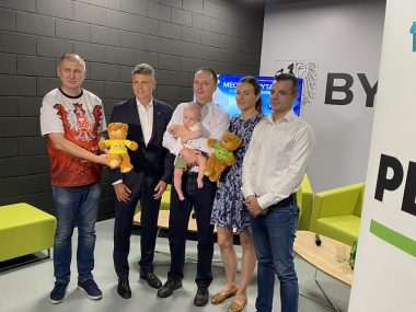Charytatywny mecz hokeja na lodowisku w Bytomiu Konferencja przed meczem charytatywnym