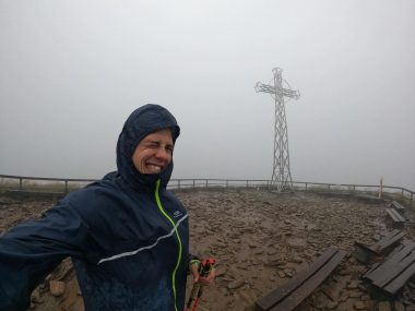 Tyszanin przebiegł Koronę Gór Polski w niecałe sto godzin. Andrzej Kowalczyk na Tarnicy