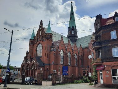 Zarządzanie parafią na uczelni w Katowicach. Dobry pomysł? Kościół Załęże