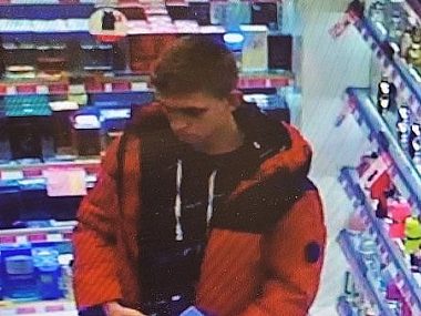 Kradzież perfum za ponad 800 zł w CH Dąbrówka. Kim jest? Kradziez perfum w ch dabrowka katowice 0