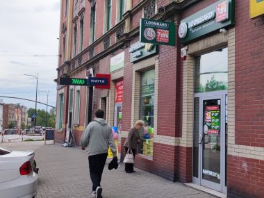 Bezczelność czy głupota? 23-latek ukradł telefon i zaniósł do lombardu