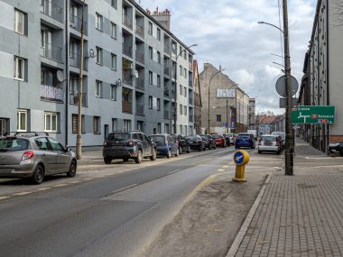 Dwa pasy ruchu wracają na całą długość ul. Karola Miarki Miarki ul dojazd