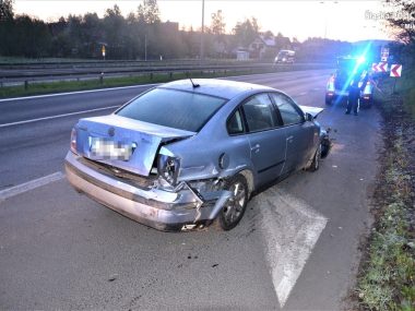 Nietrzeźwa 24-latka rozbiła samochód Mikolow dk81 kolizja 1