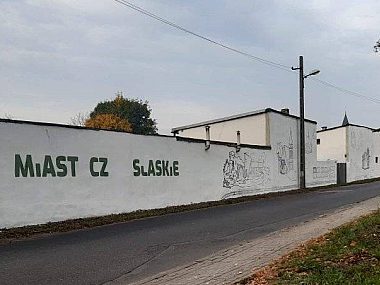 W Miasteczku Śląskim powstaje nowy mural Mural w miasteczku śląskim ul rubinowa