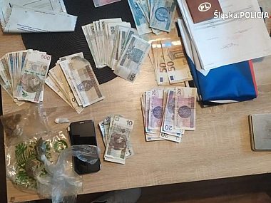 Policjanci zatrzymali pseudokibica z 3 kg narkotyków Narkotyki w Zabrzu