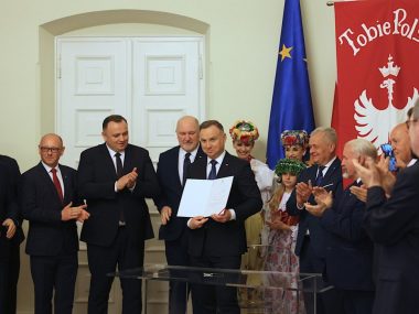 Narodowy Dzień Powstań Śląskich 20 czerwca. Dlaczego? Podpisanie projektu ustawy o Narodowym Dniu Powstań Śląskich