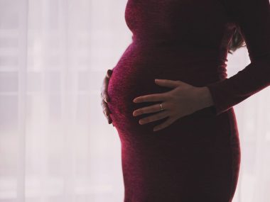 21-latek został oskarżony o współżycie z 14-latką Nastoletnia ciąża