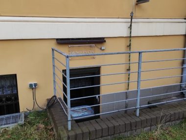 Gliwice: 7-miesięczna dziewczynka znaleziona w „oknie życia" Okno życia gliwice