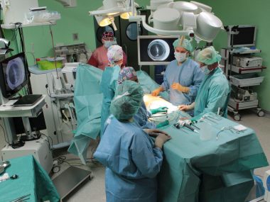 Coraz więcej zabiegów chirurgicznego zmniejszenia żołądka Operacja bariatryczna w GCZD