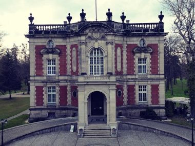 Imperium przenosi się do Pałacu Kawalera w Świerklańcu Palac kawalera swierklaniec jaroslaw lorenz 4