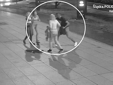 Pobicie w Katowicach. Rozpoznajesz podejrzanych? Pobicie katowice 22 lipca 2023 6