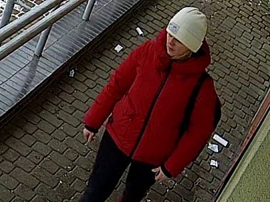 Znalazła kartę do bankomatu i płaciła nią w sklepie Podejrzana