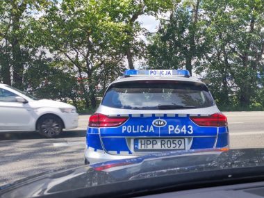 Liczył na rabat? I dostał - 6 tysięcy mandatu dla rudzianina Policjanci łatwo ustalili sprawcę kolizji dzięki... zgubionej tablicy rejestracyjnej