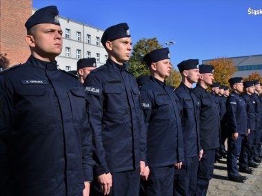 Nowi policjanci w Rudzie Śląskiej Policjanci