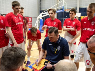 Dodaj koszykarzom skrzydeł. Czas na ćwierćfinał Polonia bytom koszykowka