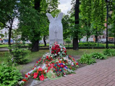 Nowy pomnik stanął w centrum Katowic, na placu Szramka Pomnik Katowice