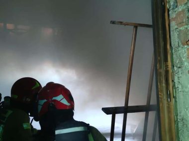 Pożar starej sali gimnastycznej w Brzezinach Śląskich Pozar sali
