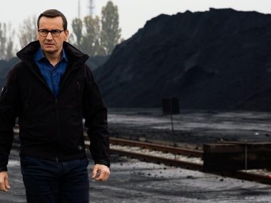 Ratuj śląskie górnictwo, wyrzuć... stary piec na węgiel Premier morawiecki wegiel port