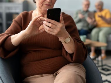 Punkty Cyfrowego Wsparcia Seniorów zaczynają działać Punkty cyfrowego wsparcia seniorow katowice