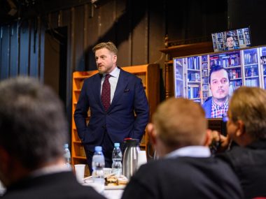 Rada Ślōnskigo Jynzyka. W składzie m.in. Szczepan Twardoch Spotkanie w Teatrze Śląskim