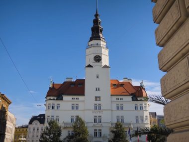 Najpiękniejsze górnośląskie miasteczko nie leży w... Polsce Ratusz opawa