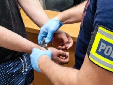 Połasili się na kosę spalinową Złodziejom grozi do 5 lat odsiadki