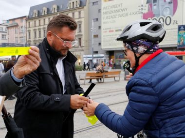 Marcin Krupa bez wysiłku wygra wybory w Katowicach Rynek katowice prezydent krupa