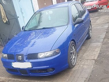 Ukradli wart 14 tys. zł samochód w czasie jazdy próbnej Skradziony w Katowicach Seat