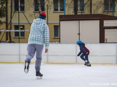 Otwierają się sezonowe lodowiska w Tychach Slizgawka