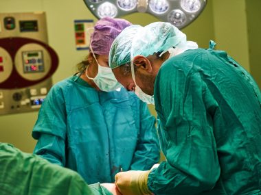 Szpital Miejski w Zabrzu zatrudni medyków z Ukrainy Operacja w szpitalu