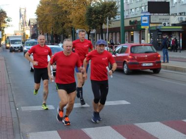 Dwunastu pobiegnie do Wadowic Sztafeta ruszy w piątek o godzinie 9. rano. Oczywiście z placu Jana Pawła II