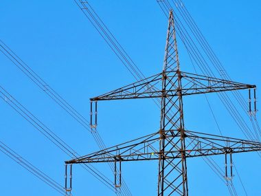 W Chorzowie można już składać wnioski o dodatek elektryczny Słup energetyczny
