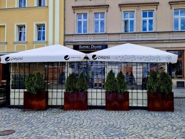 W Tarnowskich Górach pojawiają się ogródki letnie Tarnowskie góry pizzeria rynek