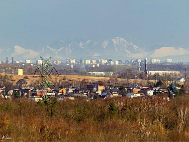 Tatry widziane z Winnej Góry w Piekarach Śląskich Tatry widziane z Winnej Góry w Piekarach Śląskich