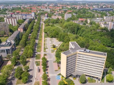 Dotacje z GZM na inwestycje. w Tychach i okolicy Tychy GZM Niepodleglości Urząd Miasta